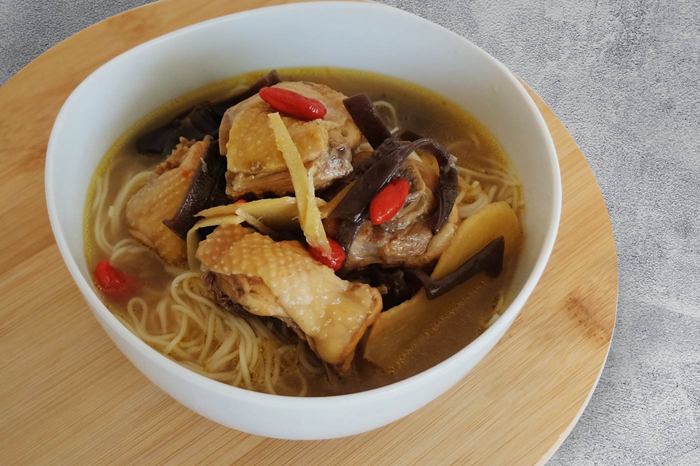 Ginger Wine Chicken Mee Sua